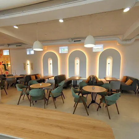 Kazak Club Hotel