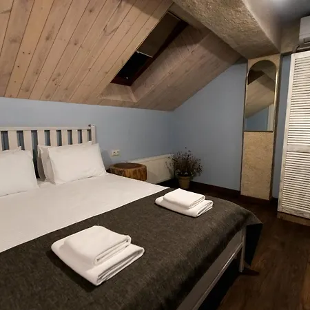 Hotel Kazak Club Gratiesti