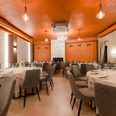 Kazak Club Hotel Gratiesti